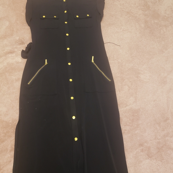 Michael Kors Sleeveless Dress Shirt - Picture 2 of 10